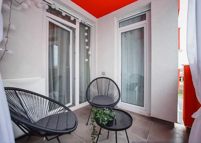 Trendy Apartment Near City Center