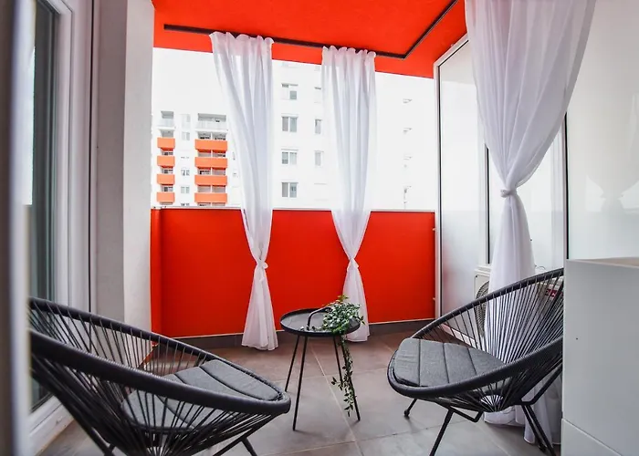 Trendy Apartment Near City Center
