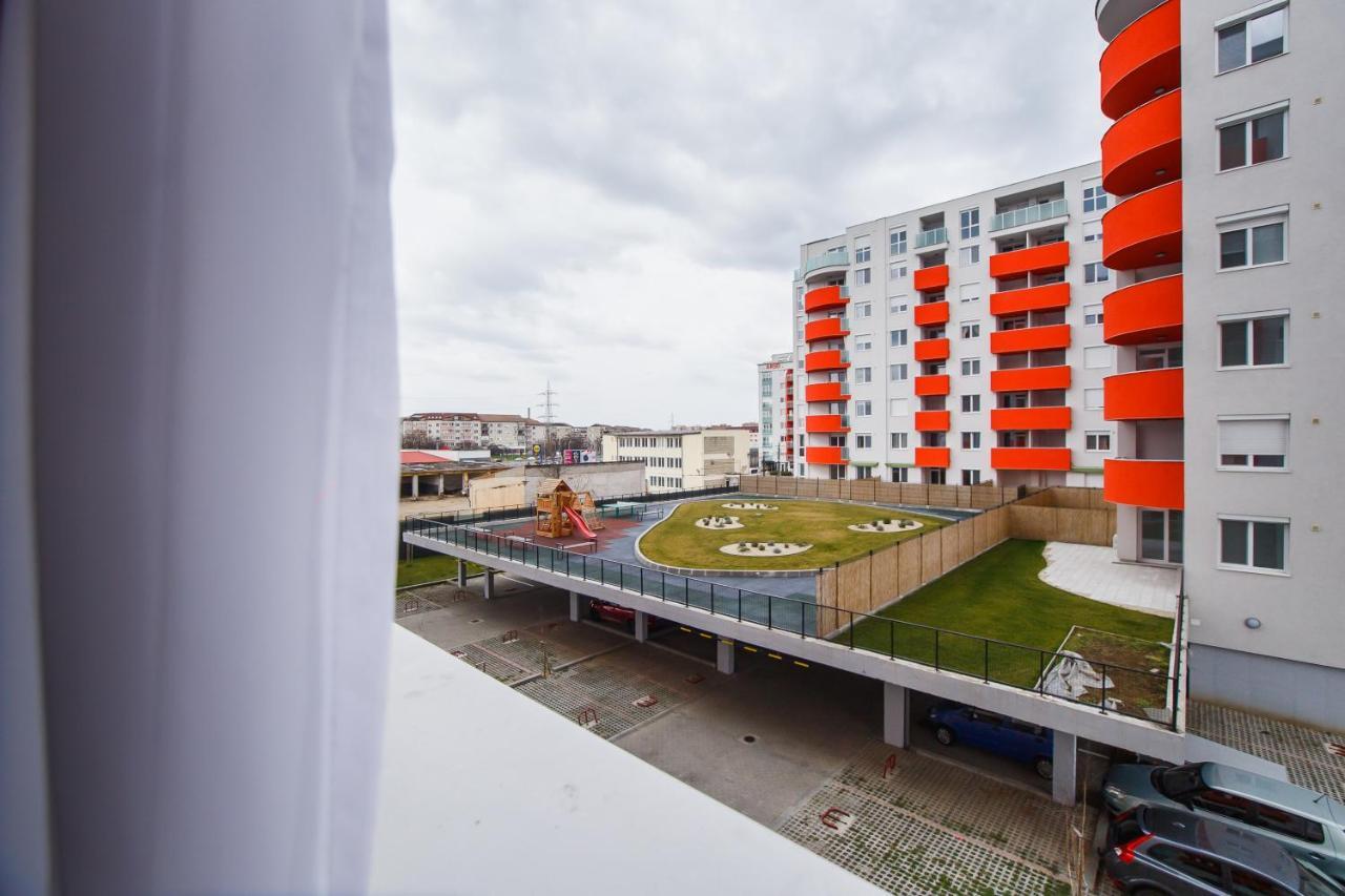 Apartment Trendy Near Center Oradea